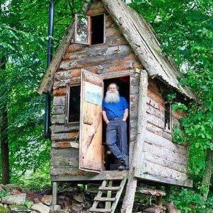 AFTER GRANDMA PASSED, GRANDPA FOUND PEACE IN HIS OLD CABIN—FAR FROM HOME